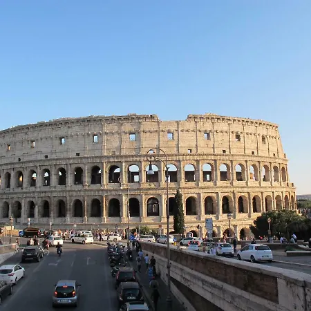 Guest Colosseo * Rom